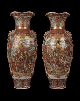 № 2549 Парные вазы "Самурайские сцены и ситифукудзин"
